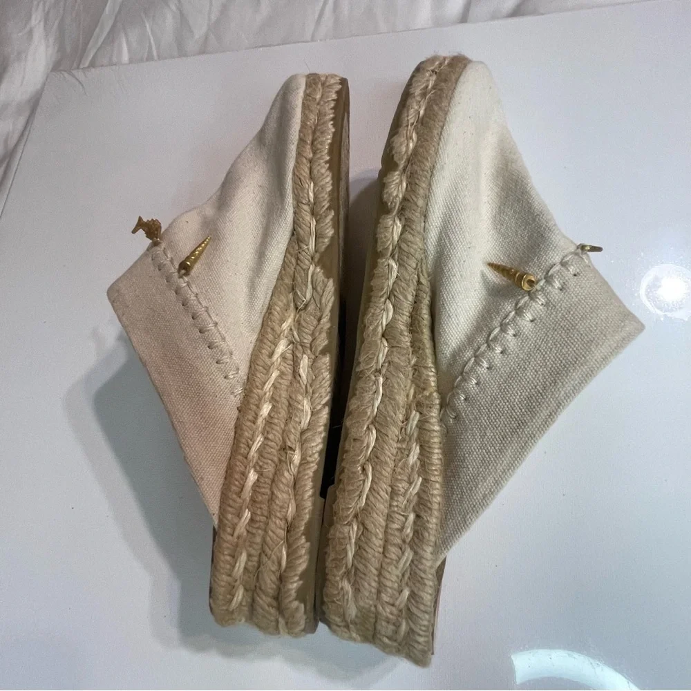 Talbots  Beige‎ Espadrille Mules with Gold Charms
